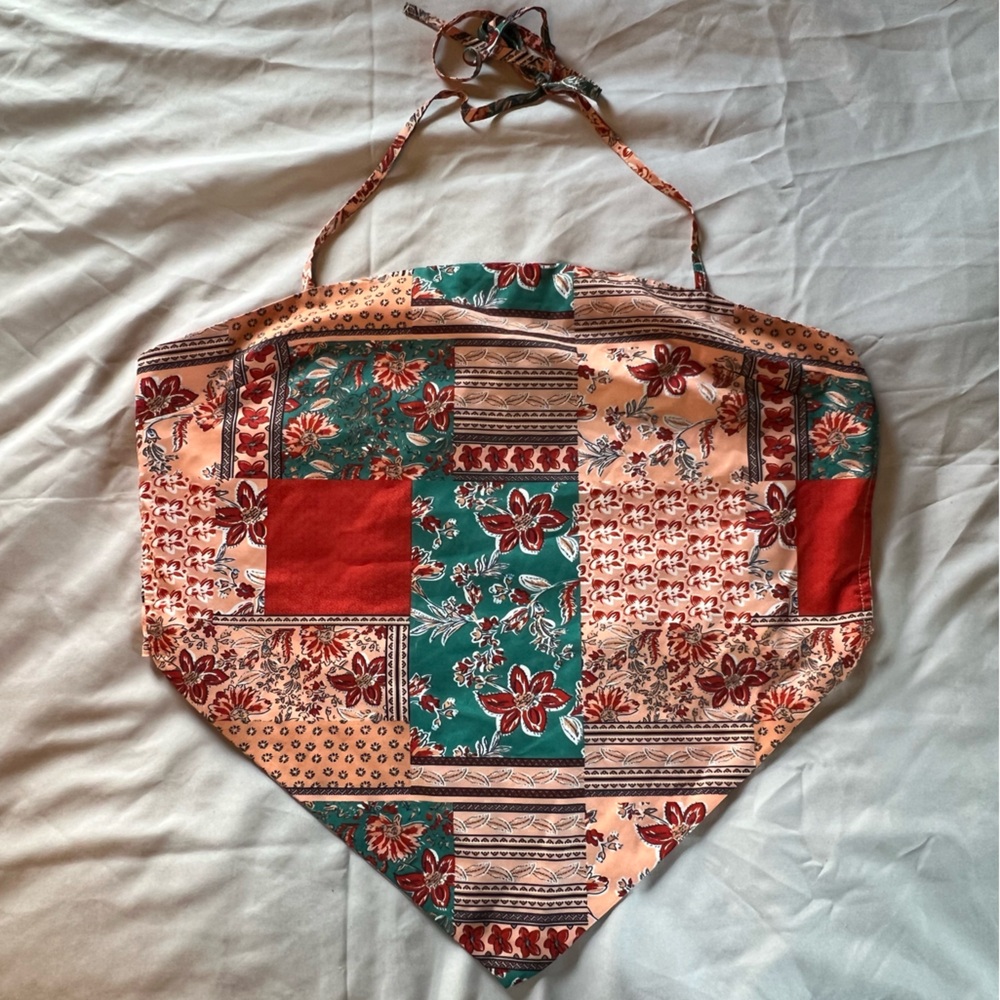Floral print tie back halter top